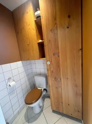Salle de bains dans l'établissement Petite maison de village 2