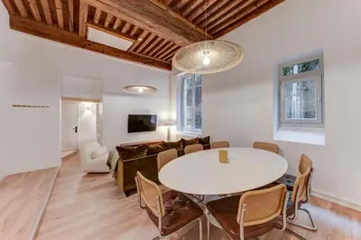 Télévision ou salle de divertissement dans l'établissement NOCNOC Le Balme