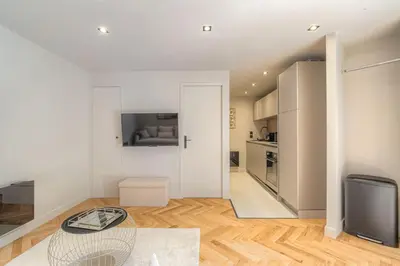 Cuisine ou kitchenette dans l'établissement Charmant appartement en duplex pour 4, St-Didier