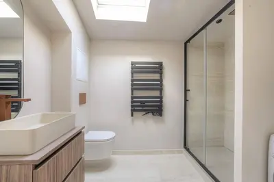 Salle de bains dans l'établissement Appartement T3 dans résidence calme, Saint-Didier