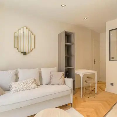 Bright and comfortable studio