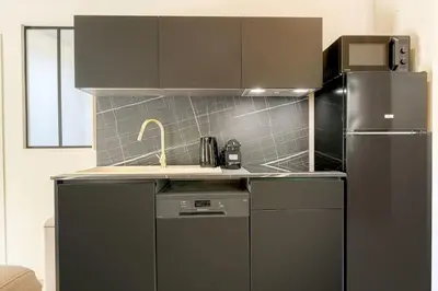 Cuisine ou kitchenette dans l'établissement T2 neuf proche Lyon, St-Didier-au-Mont-d'Or