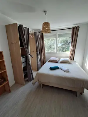 Un ou plusieurs lits dans un hébergement de l'établissement Appartement T4 Lyon 9