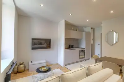 Cuisine ou kitchenette dans l'établissement Superbe appartement, deux chambres, St-Didier