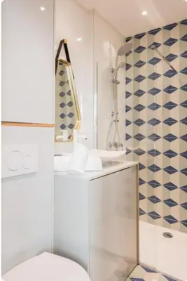 Salle de bains dans l'établissement Bancel- Jean Macé