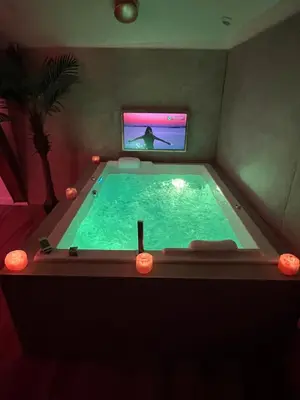 Plan de l'établissement Bohème & Jacuzzi