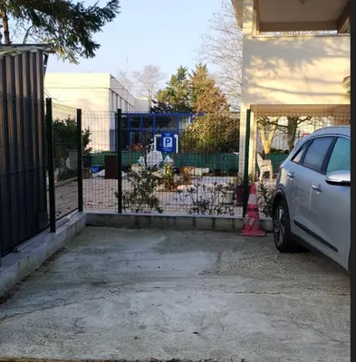 Plan de l'établissement Studio à Saint Priest géré par un particulier