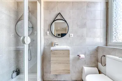 Salle de bains dans l'établissement Studio Le Rayon NEUF & Cosy - Gare Parilly
