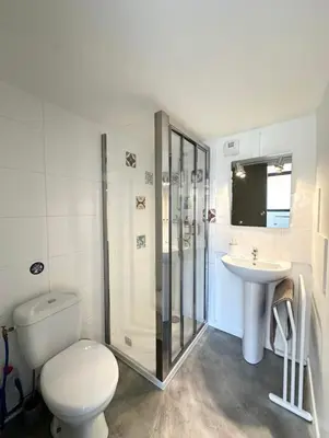 Salle de bains dans l'établissement Studio mezzanine proche métro A