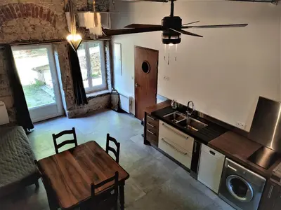 Cuisine ou kitchenette dans l'établissement Gîte du Longevent