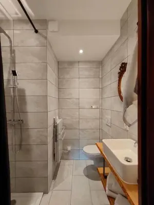 Salle de bains dans l'établissement Gîte du Longevent