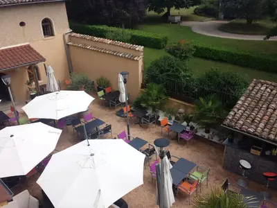 Restaurant ou autre lieu de restauration dans l'établissement Hôtel Restaurant Carpe Diem
