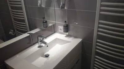 Salle de bains dans l'établissement Hôtel Restaurant Carpe Diem