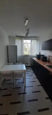 Cuisine ou kitchenette dans l'établissement Vallée de la Saône T3