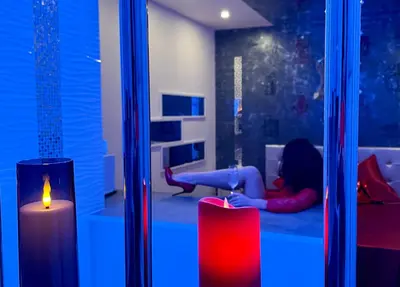 Télévision ou salle de divertissement dans l'établissement Maison de Monplaisir Love Room - Lyon
