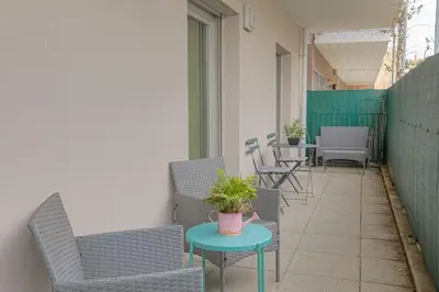 Balcon ou terrasse dans l'établissement T3 calme & lumineux - idéal familles & pros à Villeurbanne