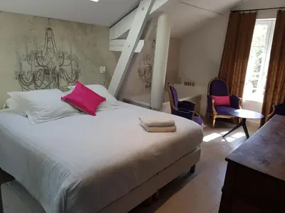 Un ou plusieurs lits dans un hébergement de l'établissement Lyon 4e Croix Rousse Maison complète Jardin
