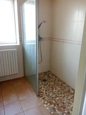 Salle de bains dans l'établissement Chez Steph
