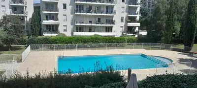 Piscine de l'établissement L'escapade - Confort et calme ou située à proximité