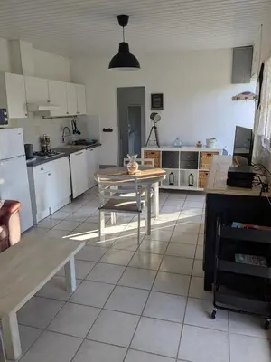 Cuisine ou kitchenette dans l'établissement Appartement dans haras