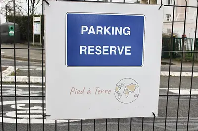 Certificat, récompense, panneau ou autre document affiché dans l'établissement Pied à terre - Mezzanine studio - Private parking