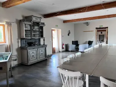 Cuisine ou kitchenette dans l'établissement Domaine des Vignes d'Hôtes