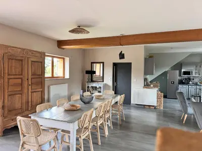 Cuisine ou kitchenette dans l'établissement Domaine des Vignes d'Hôtes