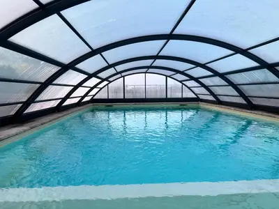 Piscine de l'établissement Domaine des Vignes d'Hôtes ou située à proximité
