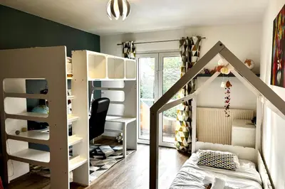 Un ou plusieurs lits dans un hébergement de l'établissement Villa Birdie - Belle maison avec piscine