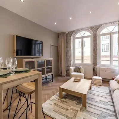 All in Lyon | Chalet urbain chic climatisé Lyon 6