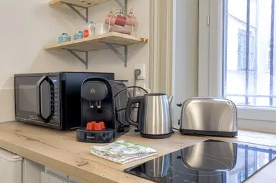 Plateau bouilloire dans l'établissement Cosy et Typique à Cordeliers