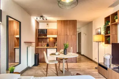 Cuisine ou kitchenette dans l'établissement La Suite Yak - Très beau studio - Charpennes-Tonkin