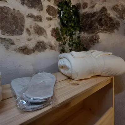 Plan de l'établissement Love room chambre romantique avec Jacuzzi