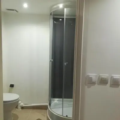 Salle de bains dans l'établissement Studio Dépendance Maison, 5 MNT GARE & TRAM