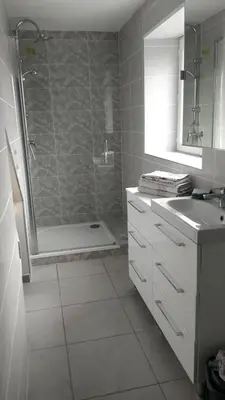 Salle de bains dans l'établissement Superbe appartement à Seyssuel