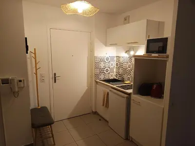 Cuisine ou kitchenette dans l'établissement Studio Villa'vi
