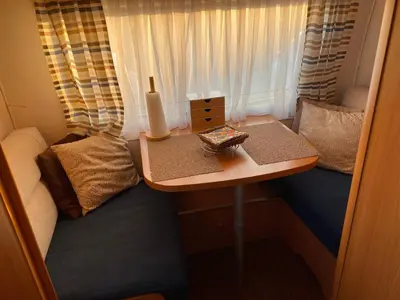 Plan de l'établissement La Croisée, Caravane avec toilette et lavabo - particulier