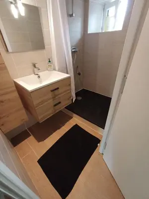 Salle de bains dans l'établissement Appartement duplex centre historique