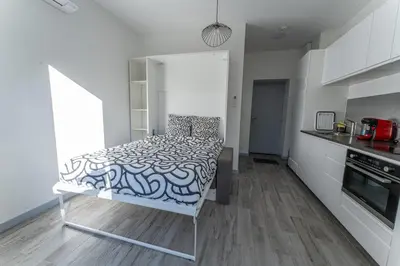 Cuisine ou kitchenette dans l'établissement Studio cosy avec jardin privatif proche transport