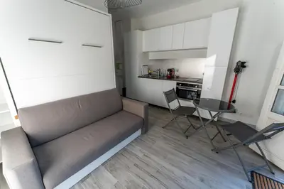Cuisine ou kitchenette dans l'établissement Studio cosy avec jardin privatif proche transport