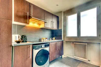 Cuisine ou kitchenette dans l'établissement Le Panoramique - Grand T2 métro B Oullins