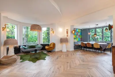 Coin salon dans l'établissement La clarté - wonderful refurbish home with garden and pool