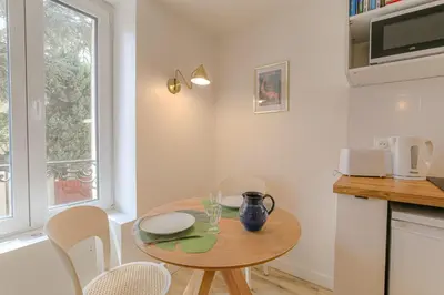 Cuisine ou kitchenette dans l'établissement Le Morgon, Studio Confort, proximité Villefranche Centre