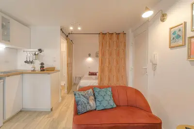 Cuisine ou kitchenette dans l'établissement Le Morgon, Studio Confort, proximité Villefranche Centre