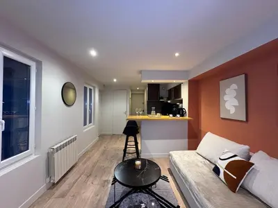 Coin salon dans l'établissement My Home, voituret 1