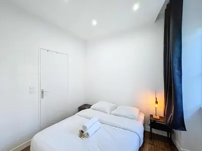 Un ou plusieurs lits dans un hébergement de l'établissement My Home Saint Jérome 2