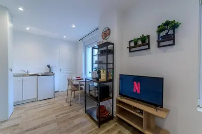 Cuisine ou kitchenette dans l'établissement Pasteur Collection - Moderne & Cosy - 3pers