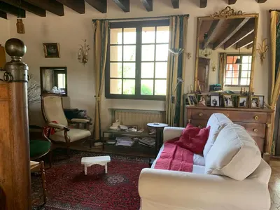 Coin salon dans l'établissement Grande maison familiale à la campagne 18kms de Lyon