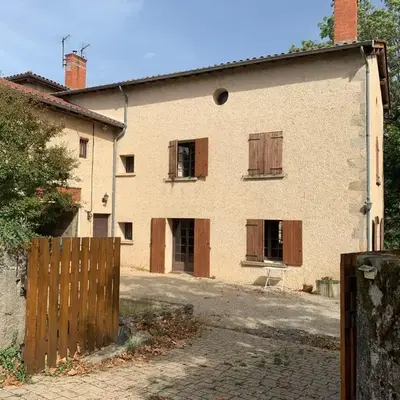 Grande maison familiale à la campagne 18kms de Lyon