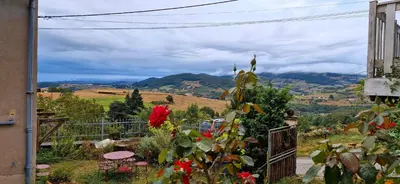 Vue générale sur la montagne ou vue sur la montagne depuis la maison de vacances